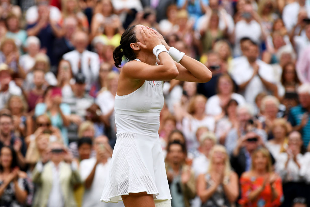芒果体育-包含穆古鲁扎巅峰对决，科维托娃与40激战曼联分钟，战术调整胜负难料！的词条