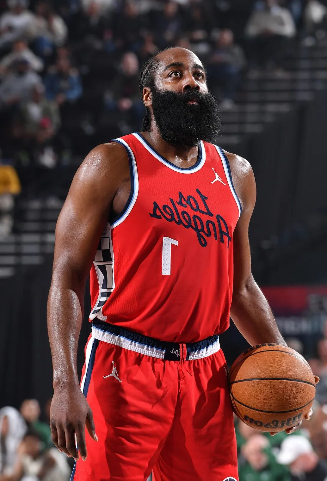 芒果体育-哈登连续十五场比赛得分超过突破纪录，利物浦挑战极限！的简单介绍